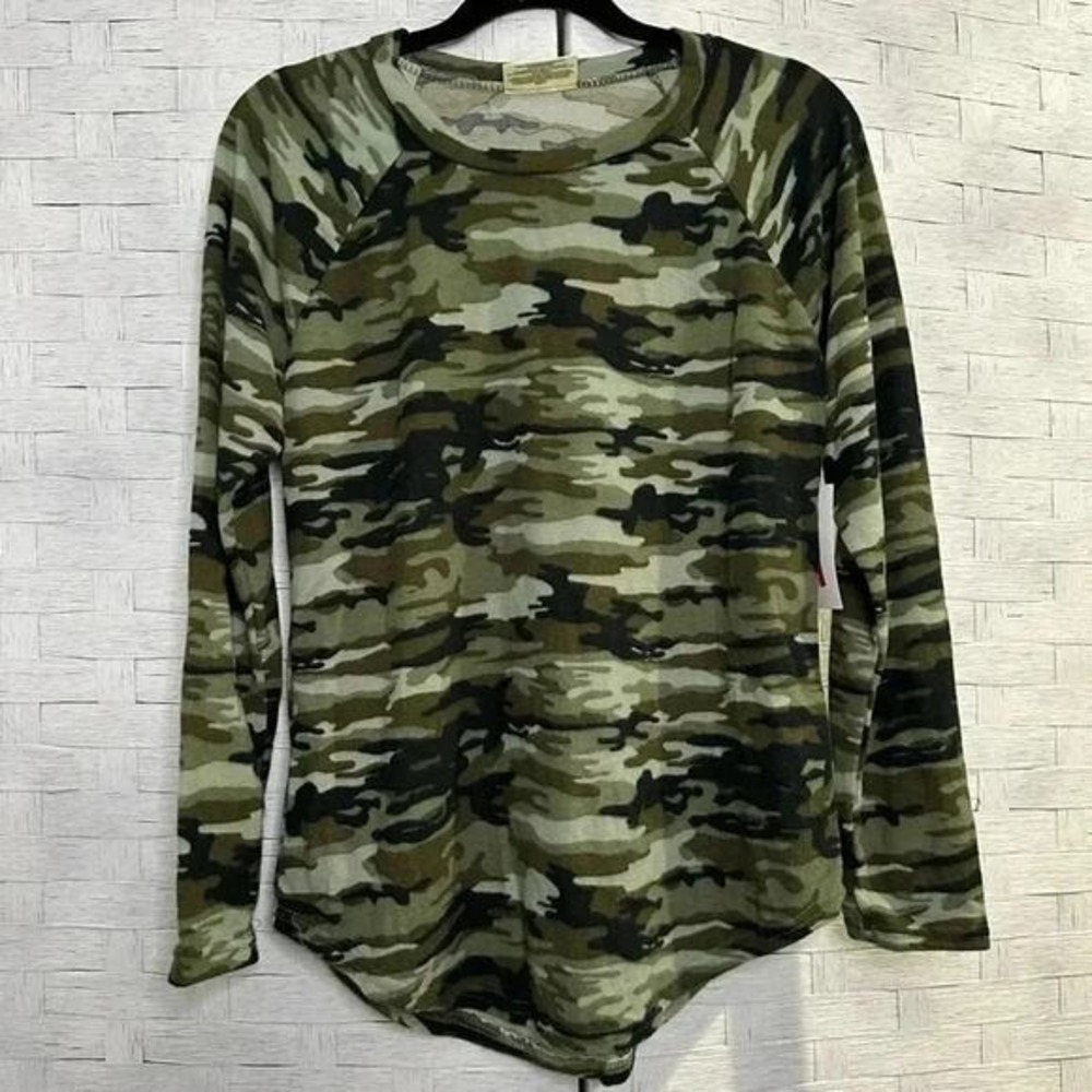 Bobbie Brooks camouflage Casual Soft Camouflage Long Sleeve Shirt / Top SIZE MED